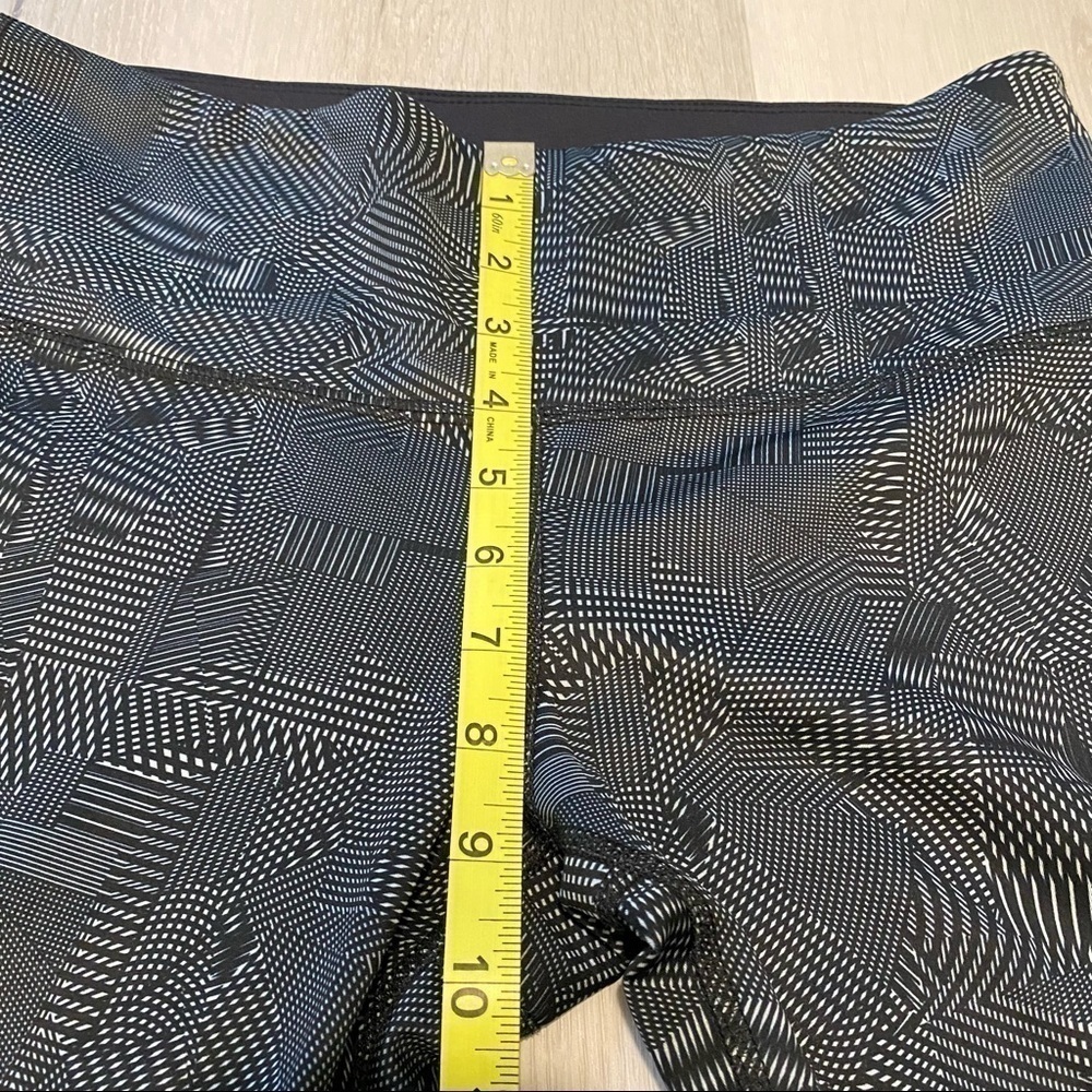 Noli Spectrum Legging, Black/white geometric design, size Large - Picture 9 of 9